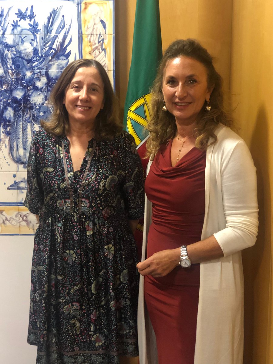 Nos hemos reunido con Joana Neves,Consejera Económica y Comercial de la Embajada de Portugal en Madrid y Directora de la Agencia para la Inversión y Comercio Exterior de Portugal en España, para estudiar la posibilidad de atraer inversión portuguesa a #Alcobendas
<a href="/bettabracco/">Elisabetta Bracco</a>