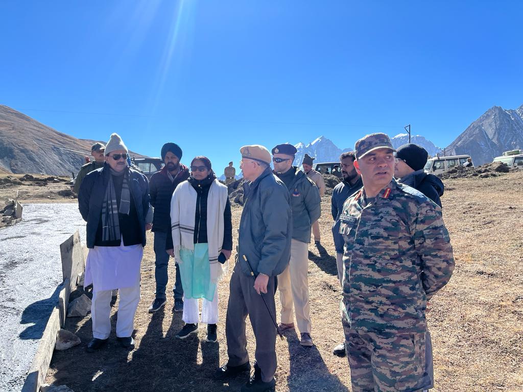 AjaybhattBJP4UK's tweet image. Inspected the construction of border roads from Jolinkong to Adi Kailash. The Border Roads Organisation (BRO) is doing an excellent job in the remote mountainous regions. 🏞️🚗 #RoadInspection #BorderRoads #India