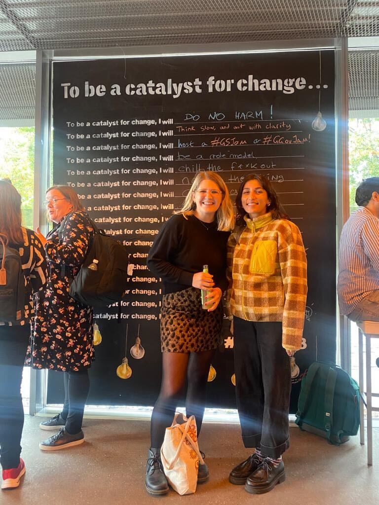 Innovation_Unit's tweet image. We are feeling inspired after two energising days at the #ServiceDesignGlobalConference in Berlin last week 💡

There was much food for thought around the theme of Catalyst for Change and we’re leaving with some big takeaways for the service design community 🔁

(1/3)