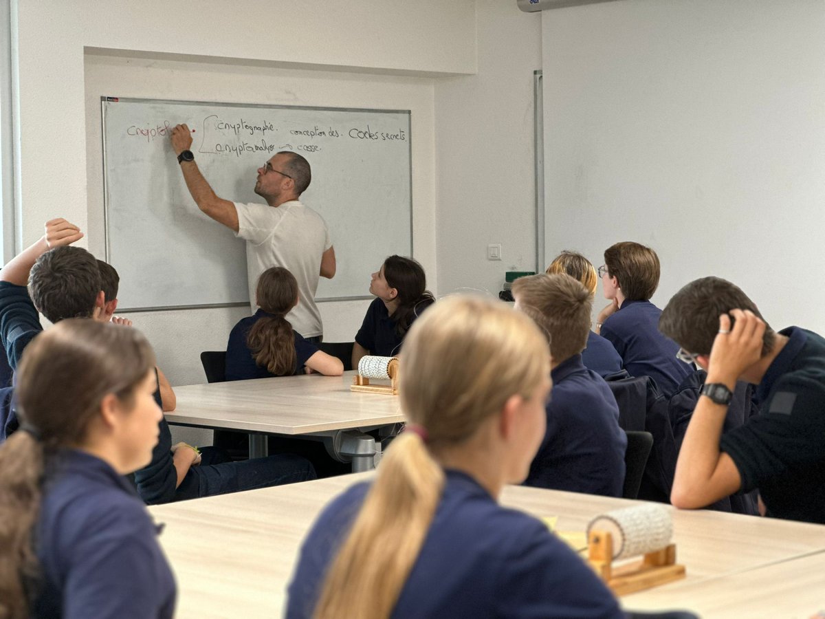 Centre Inria de l'Université Grenoble Alpes tweet media