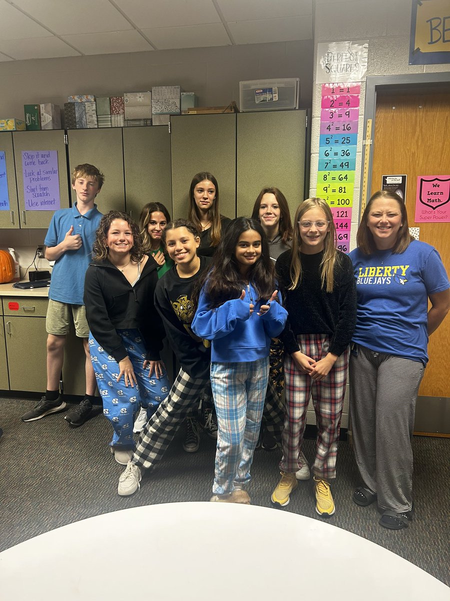 dmsjmiller's tweet photo. PJ day for Hoco #dmsleads https://t.co/4FWsVrVw6V