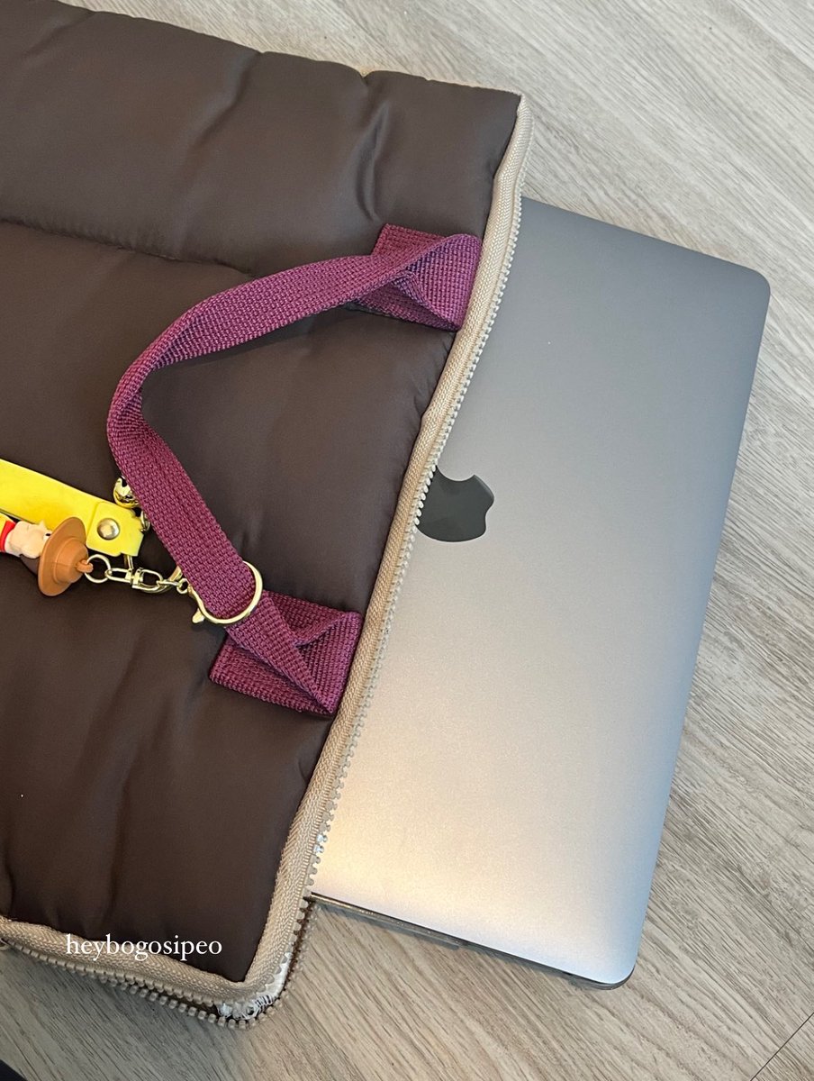 heybogosipeo's tweet photo. Best buy tas laptop di 2023 🫶🏻

Waterproof, kualitasnya bagus, empuk, under 100K😭 terus kalo suka toy story U BAKAL SUKA INII ada bordirannya bagus! https://t.co/6tXpXoNaHM