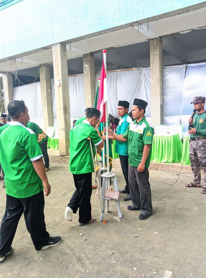 amrudinnejad_'s tweet photo. Sakit bukanlah halangan, bangga dan haru dengan Sahabat Pawito yang dengan yakin mengikuti proses PKD Ansor di PAC GP Ansor Bandar, Pacitan hingga Pembaiatan

Selamat Sahabatku, Berkah Barokah dan segera sehat kembali 🙏🤲😭 https://t.co/mqevRGPSAZ
