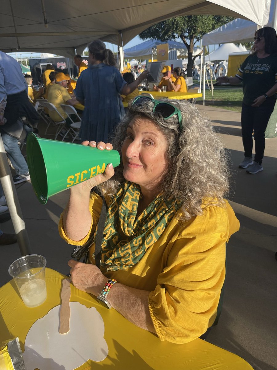 Carman Dennard tweet media