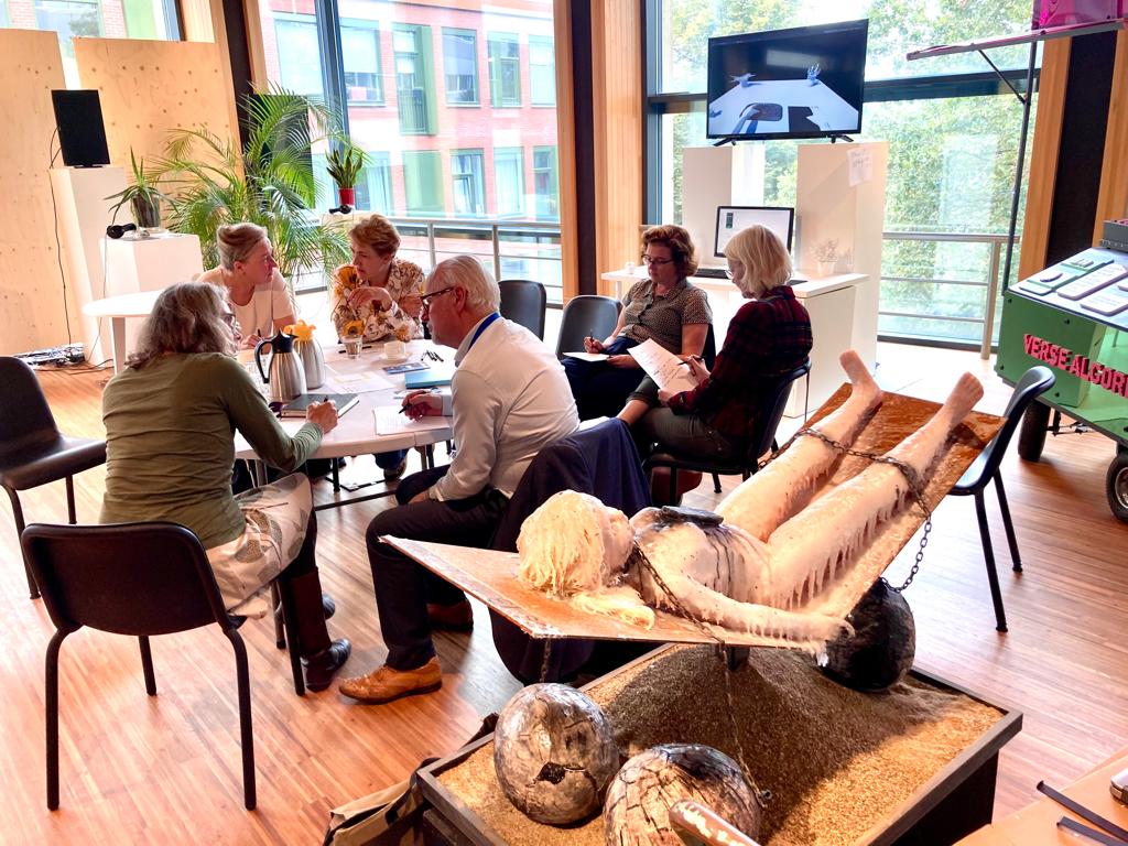 Actief aan de slag in de Ontwerpateliers op de #DagvandeStad in Arnhem.