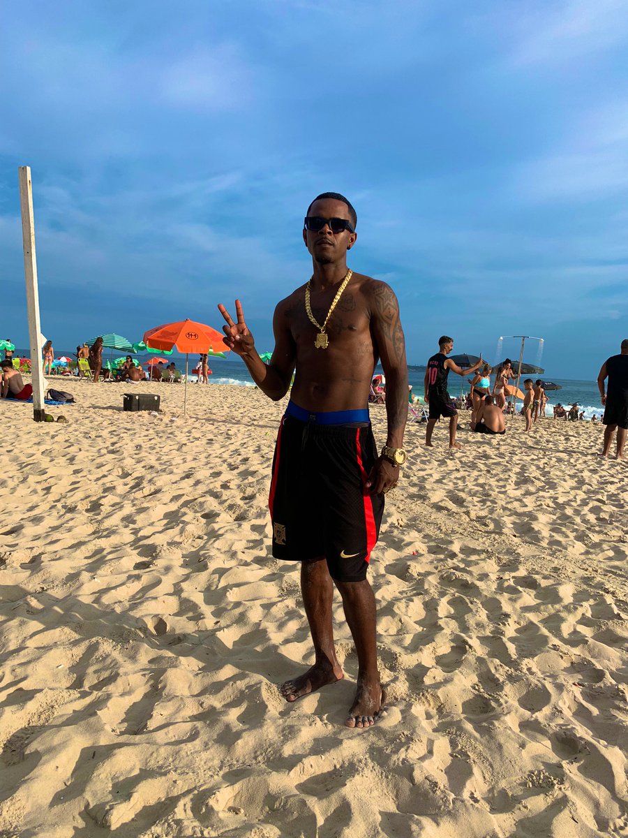 🌊