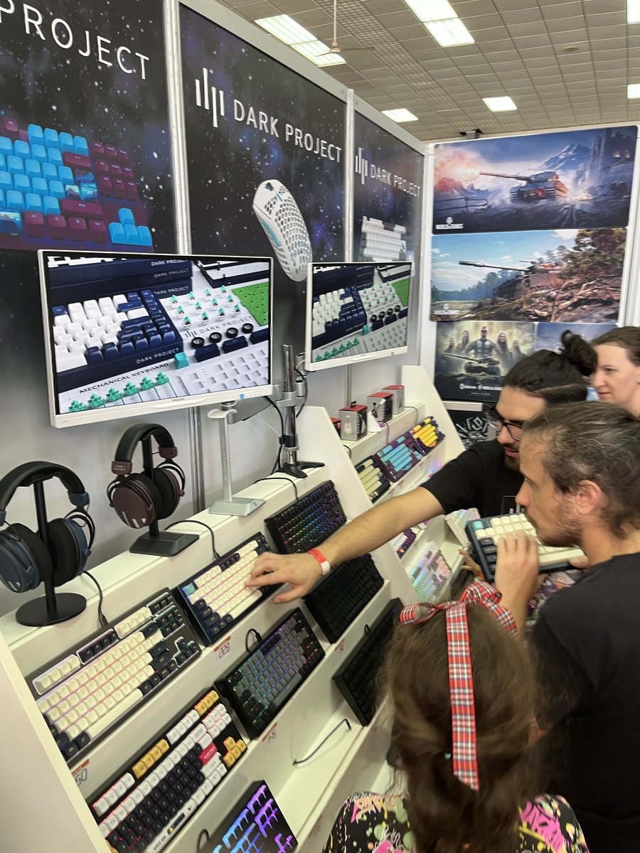 FragstoreC31548's tweet photo. https://t.co/x964xUmykn was stepping in as one of the primary sponsors, championing the cause of celebrating pop culture and fostering community spirit at Cyprus Comic Con 2023 #CCC #Blizzard #worldofwarcraft #WorldOfTanks https://t.co/rpXJLAKC6h