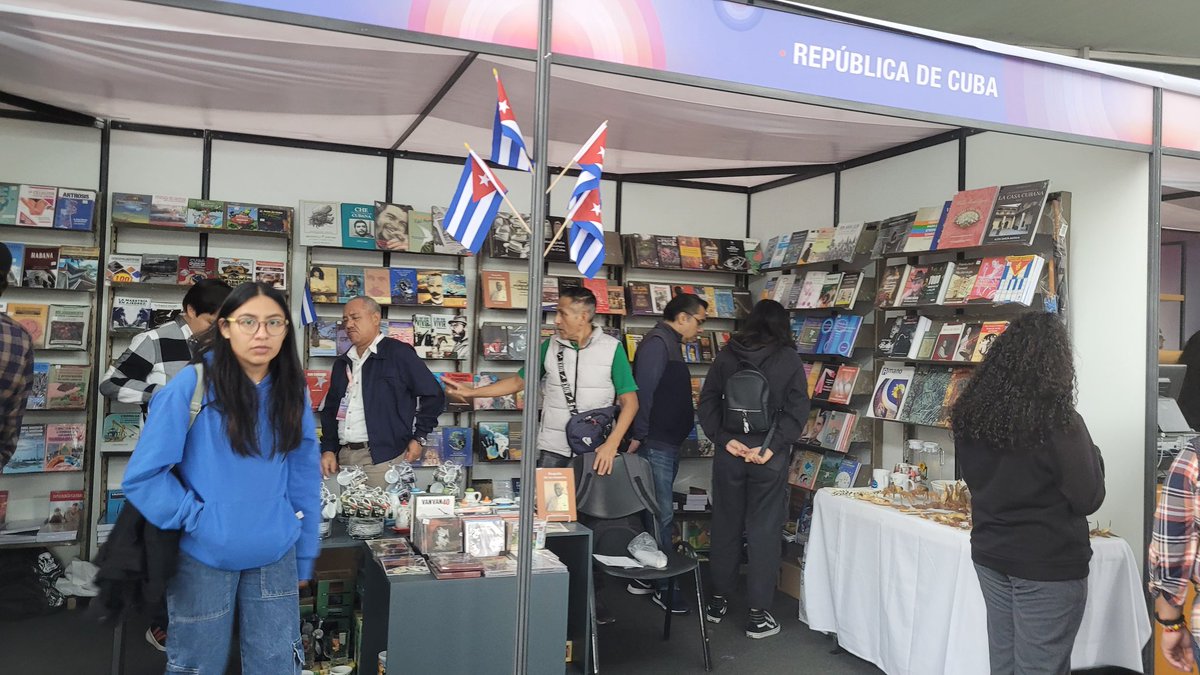 escalonaegrem's tweet photo. Con creatividad propia, seguido por presentaciones y un diseño atractivo e interactivo,la presencia del Arte Cubano, con sus manifestaciones, interrumpe en emblemáticos eventos de MÉXICO para celebrar la JORNADA DE LA CULTURA CUBANA. #LaRespuestaEsMásCultura
#Prelasa https://t.co/QiPV7FhsOj