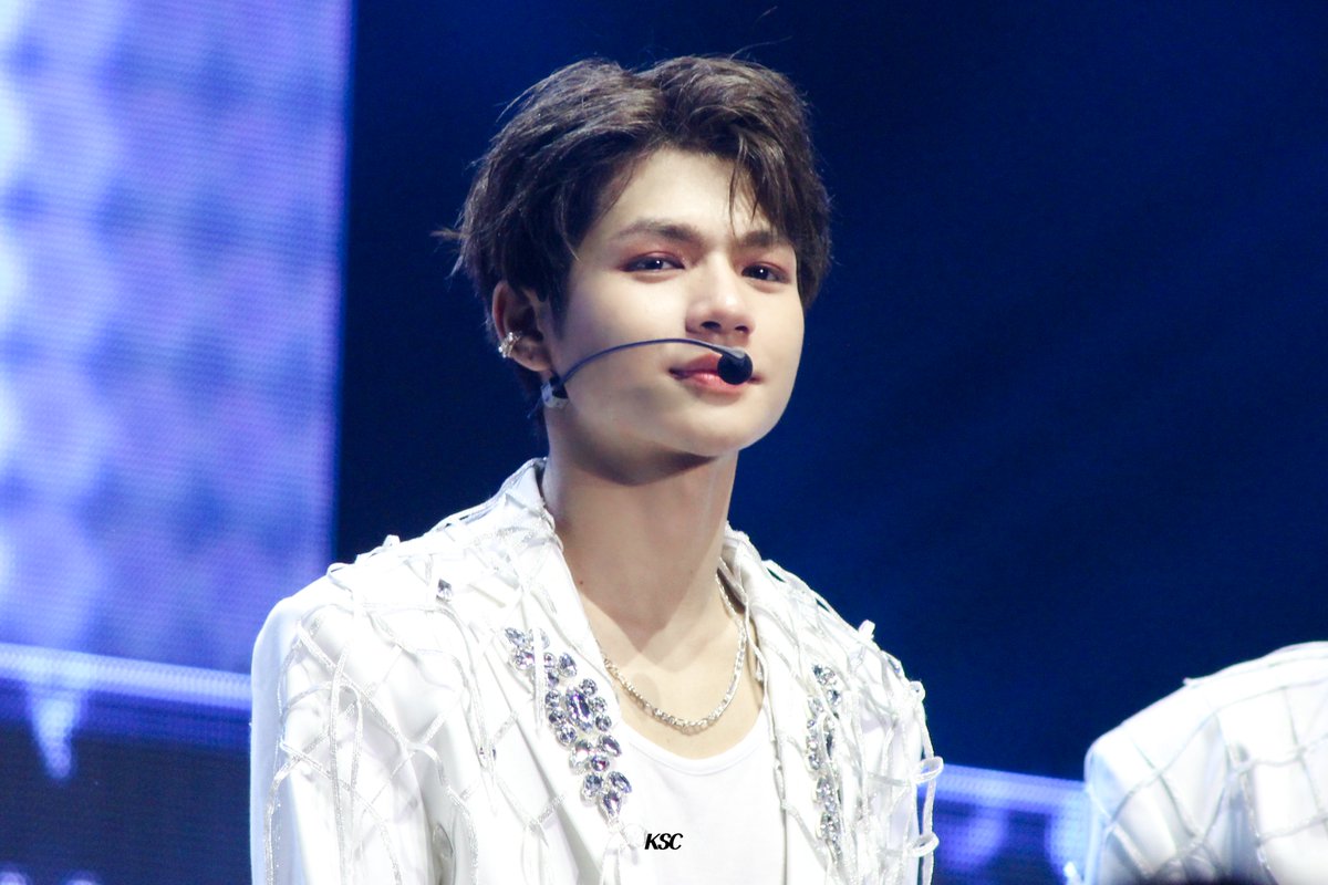 230909 HORI7ON CONCERT

벌써 한 달 전이라니..😭

#HORI7ON #호라이즌 #KIM #킴 #HORI7ON_KIM