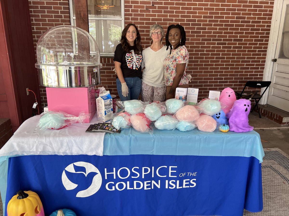 HospiceGI's tweet photo. Last weekend, Hospice of the Golden Isles staff shared joy and info about local senior services for Alzheimer's, dementia, and memory issues at the Memory Matters Fall Festival. At HGI, we're devoted to our community. Learn more at https://t.co/VD2cYvJXCq. #HGI #MemoryMatters https://t.co/oZjdEh3rjk