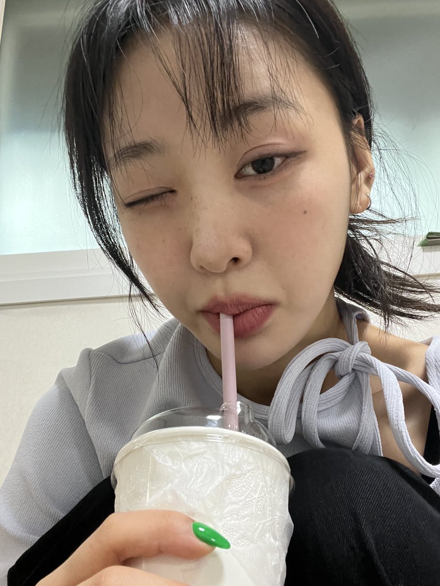 อาโอริ tweet media