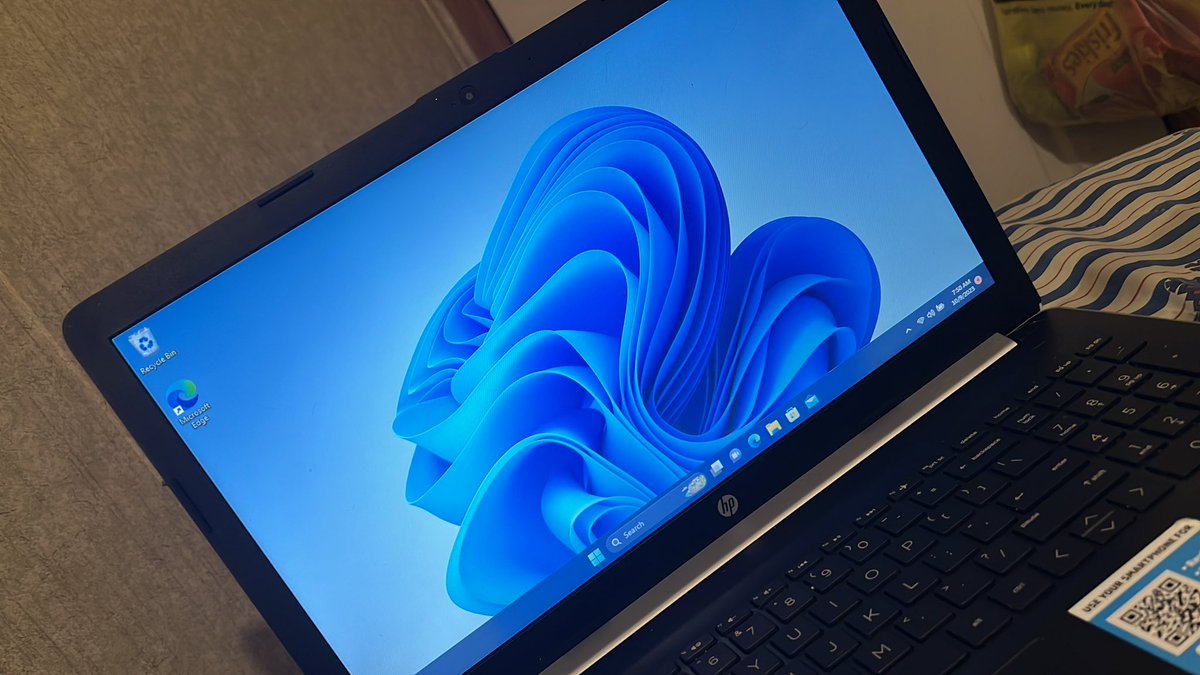 GemizeTV's tweet photo. 2 years this computer has been stuck on a blue screen and with 2 days of work I wiped the os and it’s components and rebuilt the database from the ground up
I now have a flash drive that will help me wipe blue screened pcs and fix them🤑
#pcs #FeelTheImpact #bluescreened #fix https://t.co/bz40X82aJj