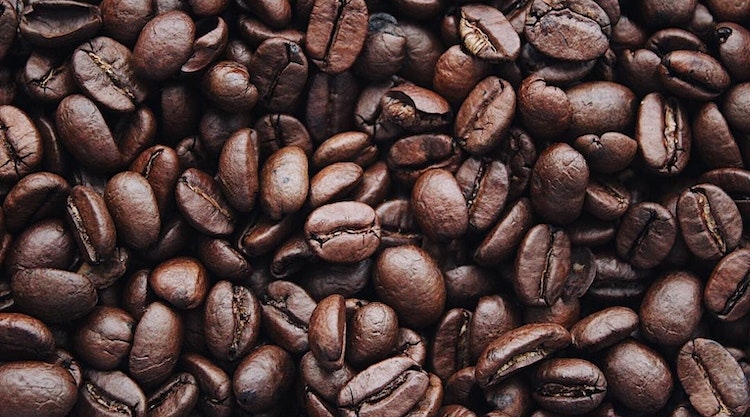 MCMUTUAL's tweet photo. ☕ La @OIT_ES  promueve la seguridad y la salud en la cadena de suministro del #café 🔗https://t.co/tq0siZgP4H

#CoffeePeople #PRL #SaludLaboral https://t.co/8qRptQsuoK