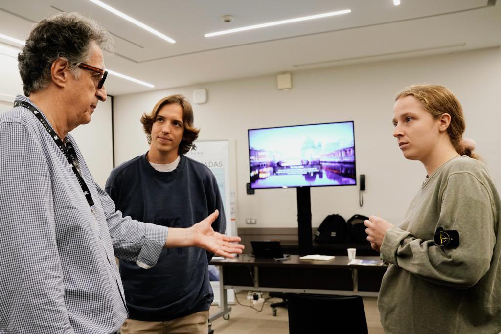 escac's tweet image. #ÓperaPrima | Seminario junto a Gustavo Ferrada, de @Mediacrest_es. 

¡Muchas gracias por compartir tu conocimiento y experincia con nosotros!