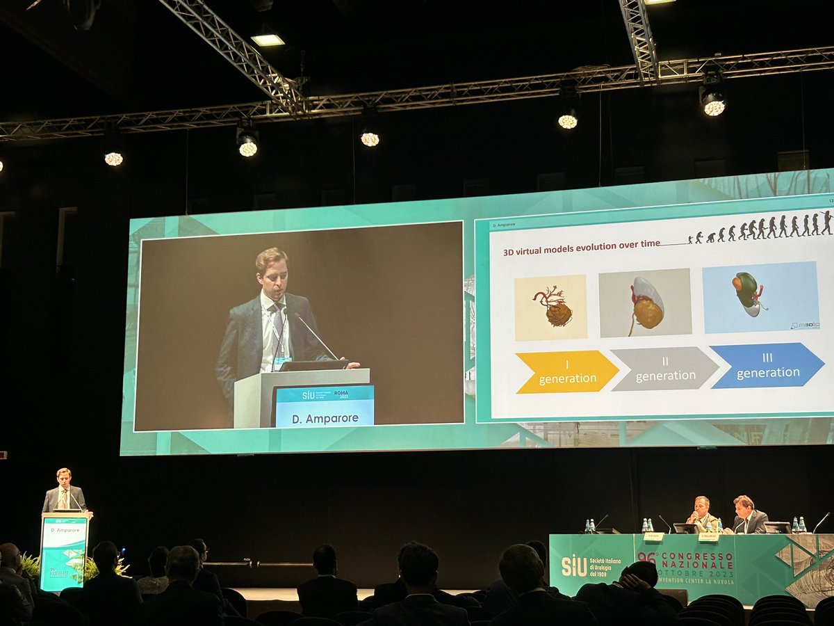 Plenary session of #SIU23 for @danieleamparore giving an insight on new #technologies in urology, from #AR to #metaverse. This is the direction! @SIU_Italia