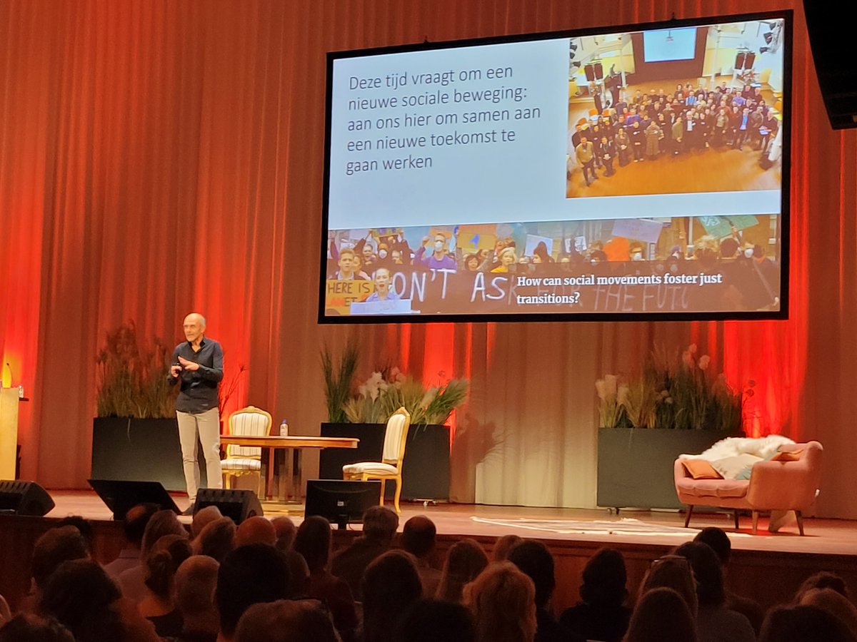 Onze eigen vermaarde urbanist Maarten Hajer neemt ons mee naar de toekomst van de stad. Hij trekt ons zijn Neighbourhoods of the future in tijdens #DagvandeStad.

#duurzamestad #socialestad