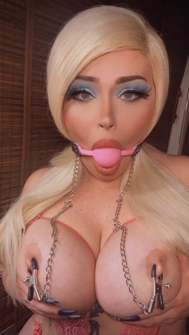 Wanna put something else in her mouth ??  FREE ACCESS FOR TWELVE MONTHS IN COMMENTS 👇👇👇 https://t.co<a href="/tag/mvsales"class="tags"><span>#mvsales</span></a>