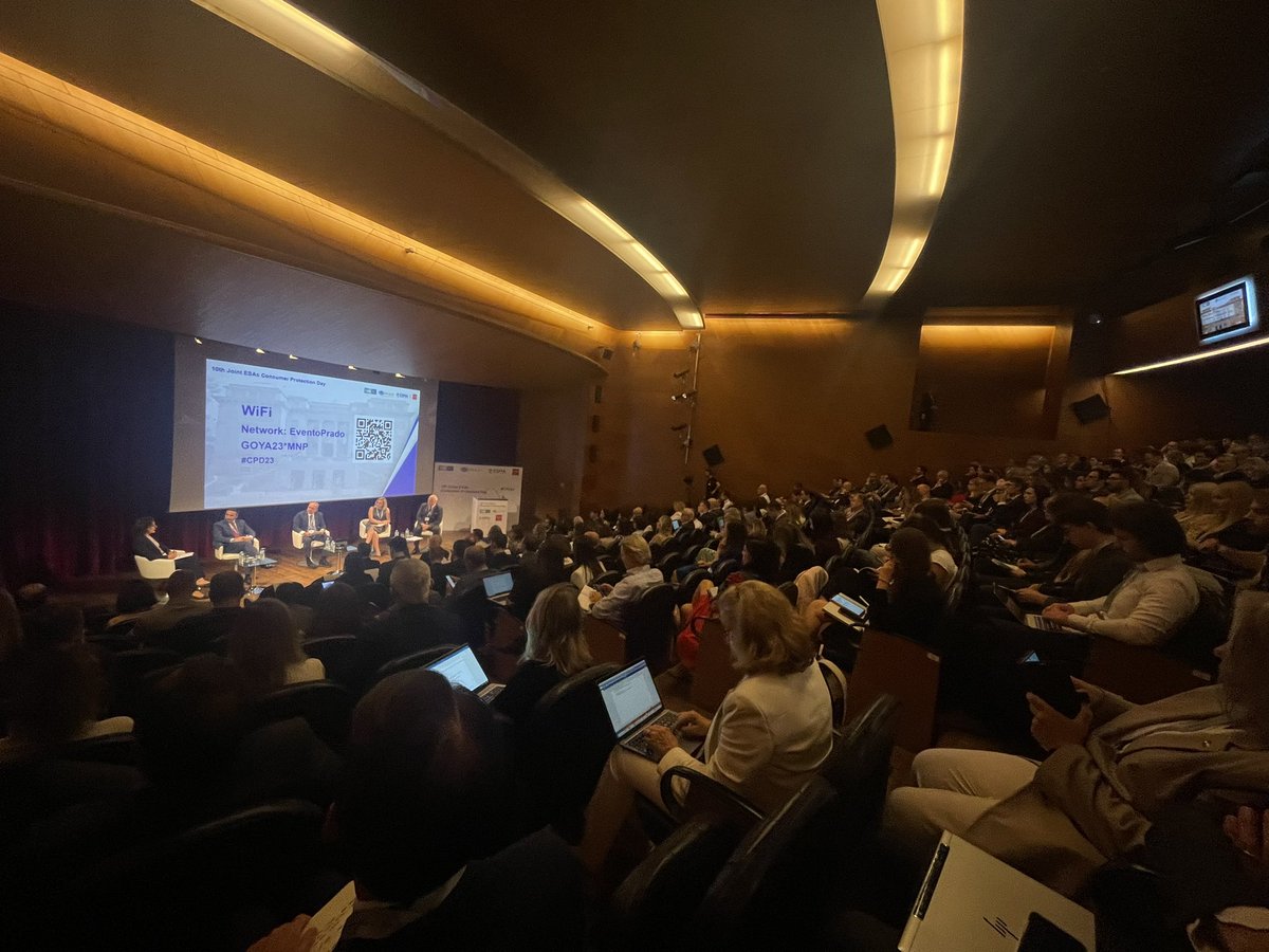 regglez's tweet photo. #CPD23 @spainsif Full house durante el ESAs Consumer Protection Day, ¡esta edición en Madrid!
Starring @WonderWomanPSR desde @asufin_ 👩🏼💼🙌🏻 https://t.co/zL2AYGfpVz