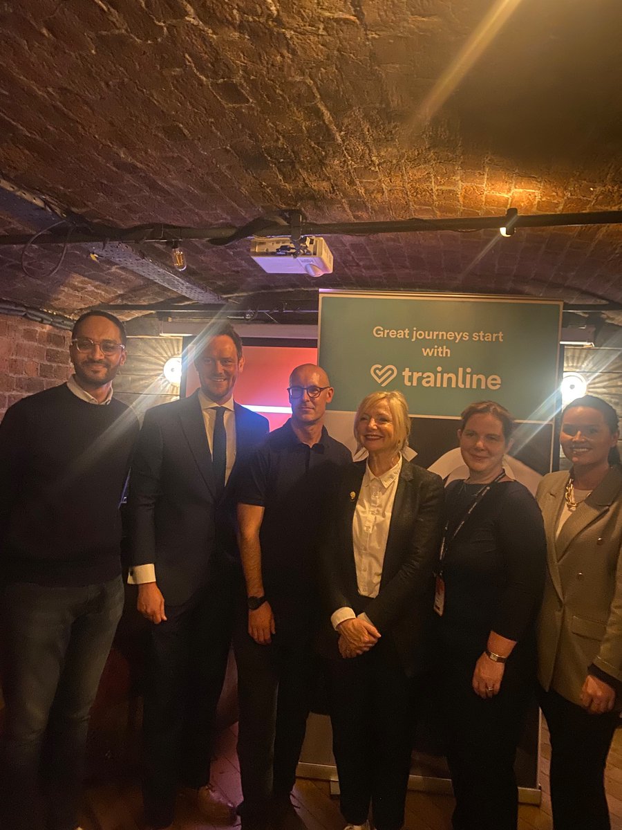 Laura Cunliffe-Hall tweet media