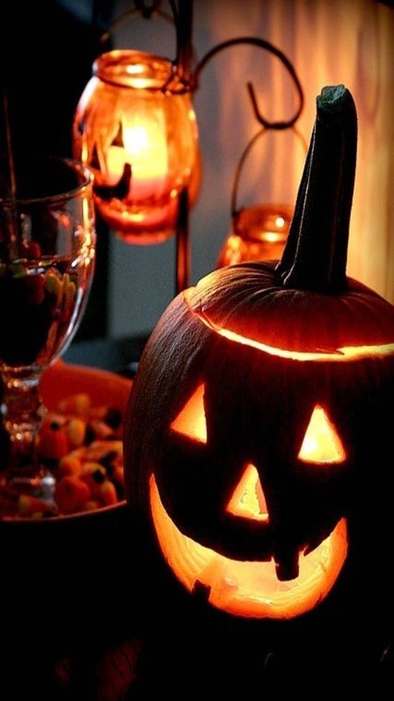 NosCalanGaeaf's tweet photo. 5 DAYS UNTIL HALLOWEEN!
ARE YOU READY???
🎃🍂🎃🍂🎃🍂🎃🍂🎃
#Halloween https://t.co/c3knAlwnNG