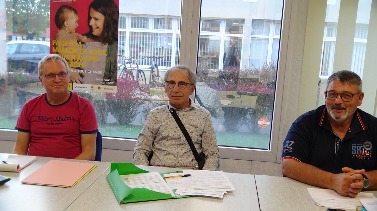 AfmTelethon37's tweet photo. C'est la rentrée des classes ! Et pas uniquement pour les étudiants ! Ambiance studieuse, malgré petit comité. https://t.co/7IHgdpXtwq