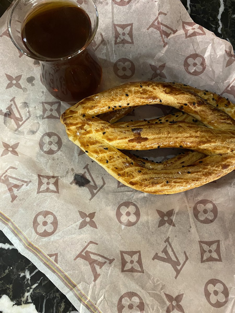 Kahvaltımı hep louis vuittondan yaparım