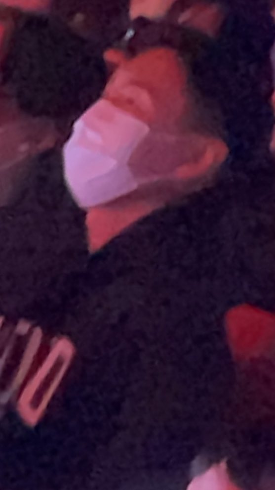 jyspeach's tweet photo. JAEYOON IS THERE GUYS JAEYOON IS THEREEEEE https://t.co/tlmpVuAypm