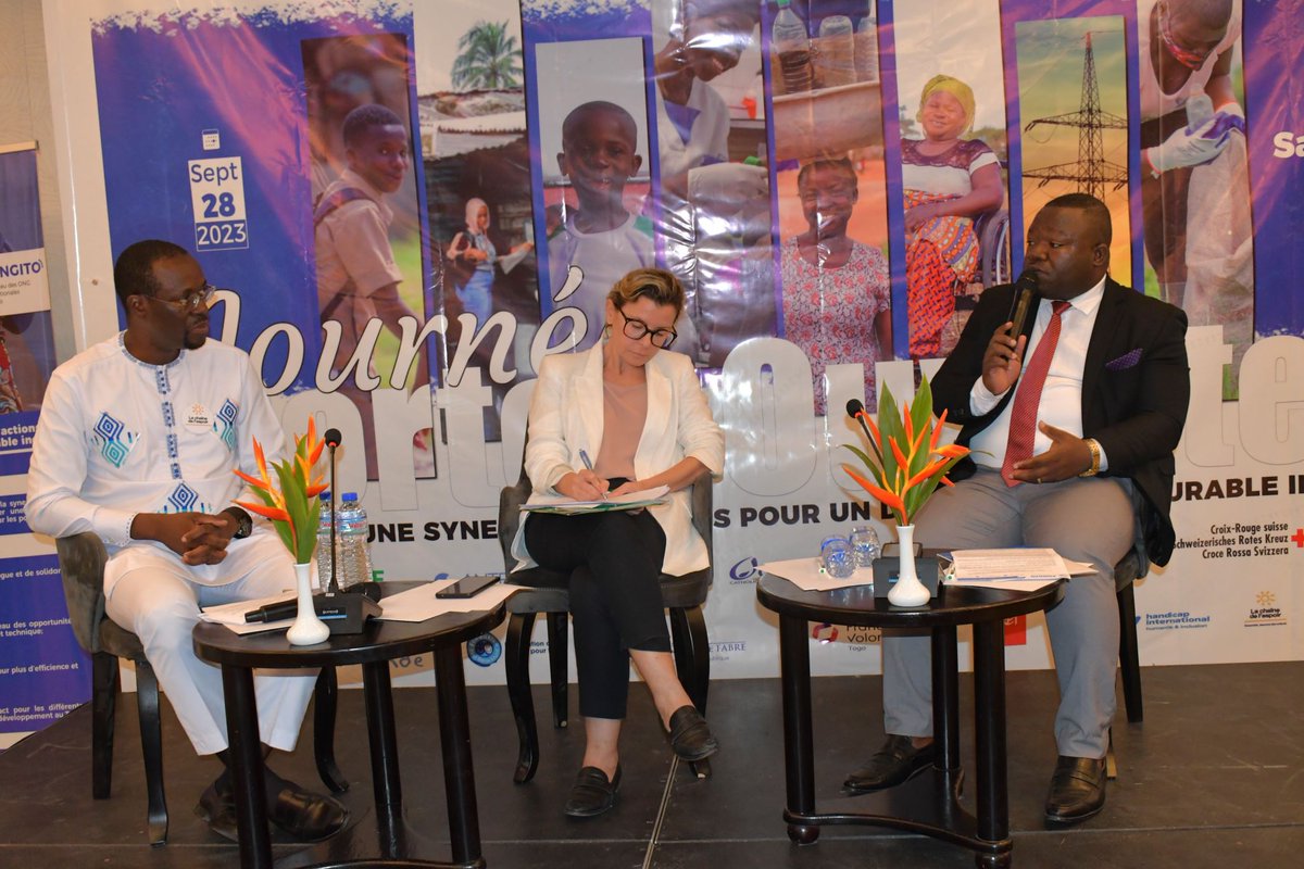 RONGITO_TG's tweet photo. Une participation active du gouvernement, des membres du systèmes des nations unies, des acteurs de la société civile à ces ateliers, témoignant d'un engagement commun pour le développement durable et l'échange d'idées constructives. 
#RONGITO #journeeporteouvertes #merci https://t.co/lkxxZ0iGRY