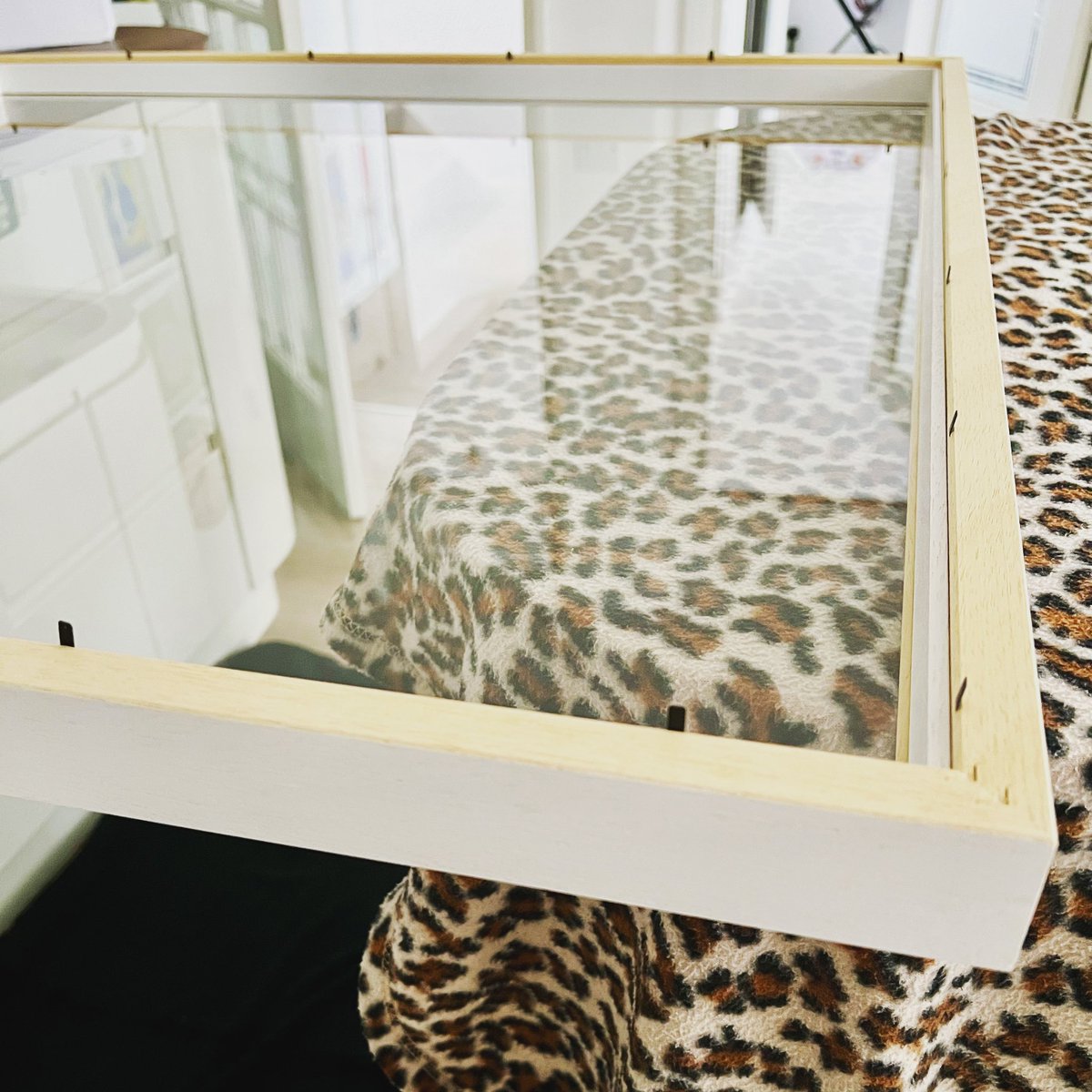 Cleaning polishing sealing… new super size 100x100cm #origami #art launching in #London and #Miami this #autumn / #fall with @artmovementlondon 😍🥳