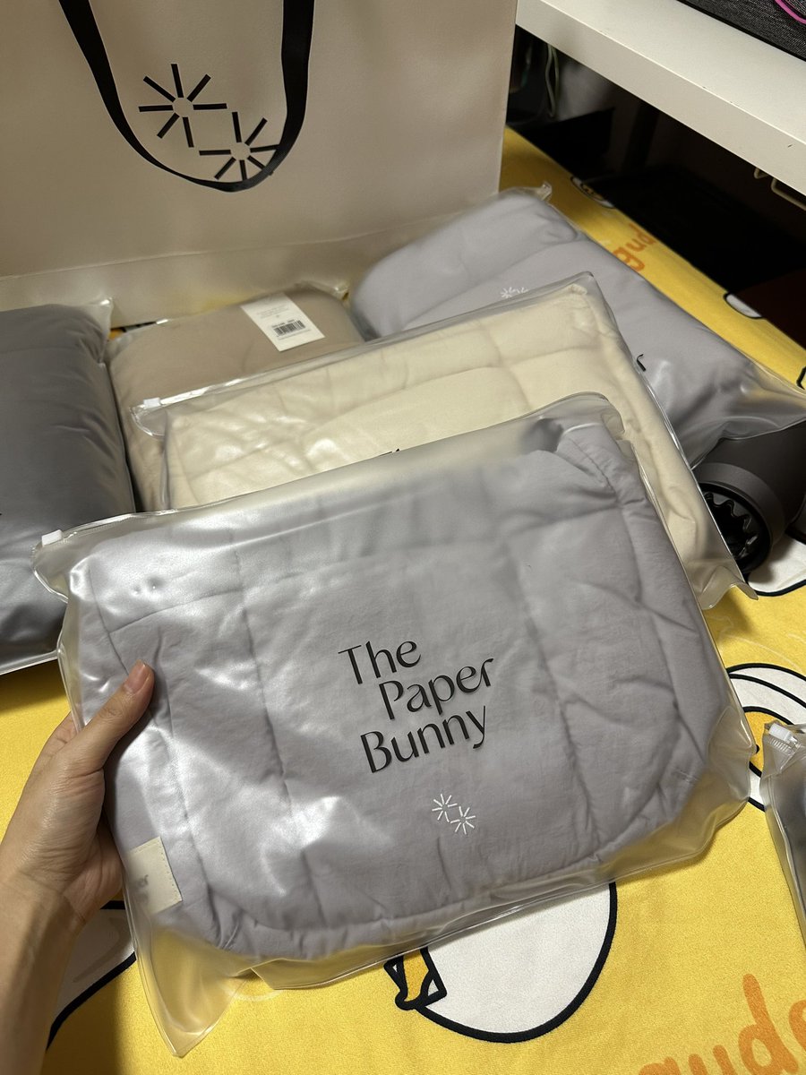 sg_preoder's tweet image. The paper bunny puffer swing 🐰🇸🇬
สี husky หลุดจอง 1 ใบ พร้อมส่งในไทย 13ตุลา 🇹🇭
กดช๊อปปี้ได้เลยค่ะ 🍊
 
#beyondthevines #thepaperbunny