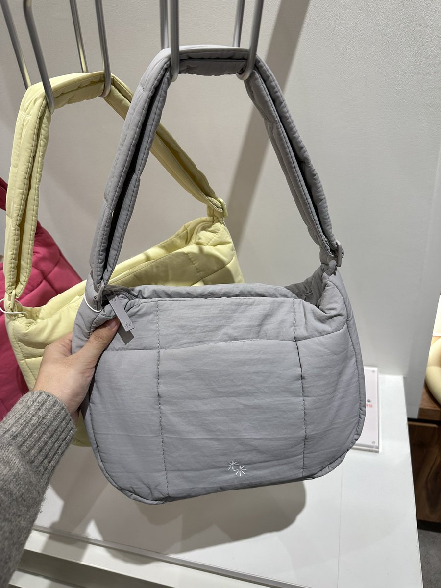 sg_preoder's tweet image. The paper bunny puffer swing 🐰🇸🇬
สี husky หลุดจอง 1 ใบ พร้อมส่งในไทย 13ตุลา 🇹🇭
กดช๊อปปี้ได้เลยค่ะ 🍊
 
#beyondthevines #thepaperbunny