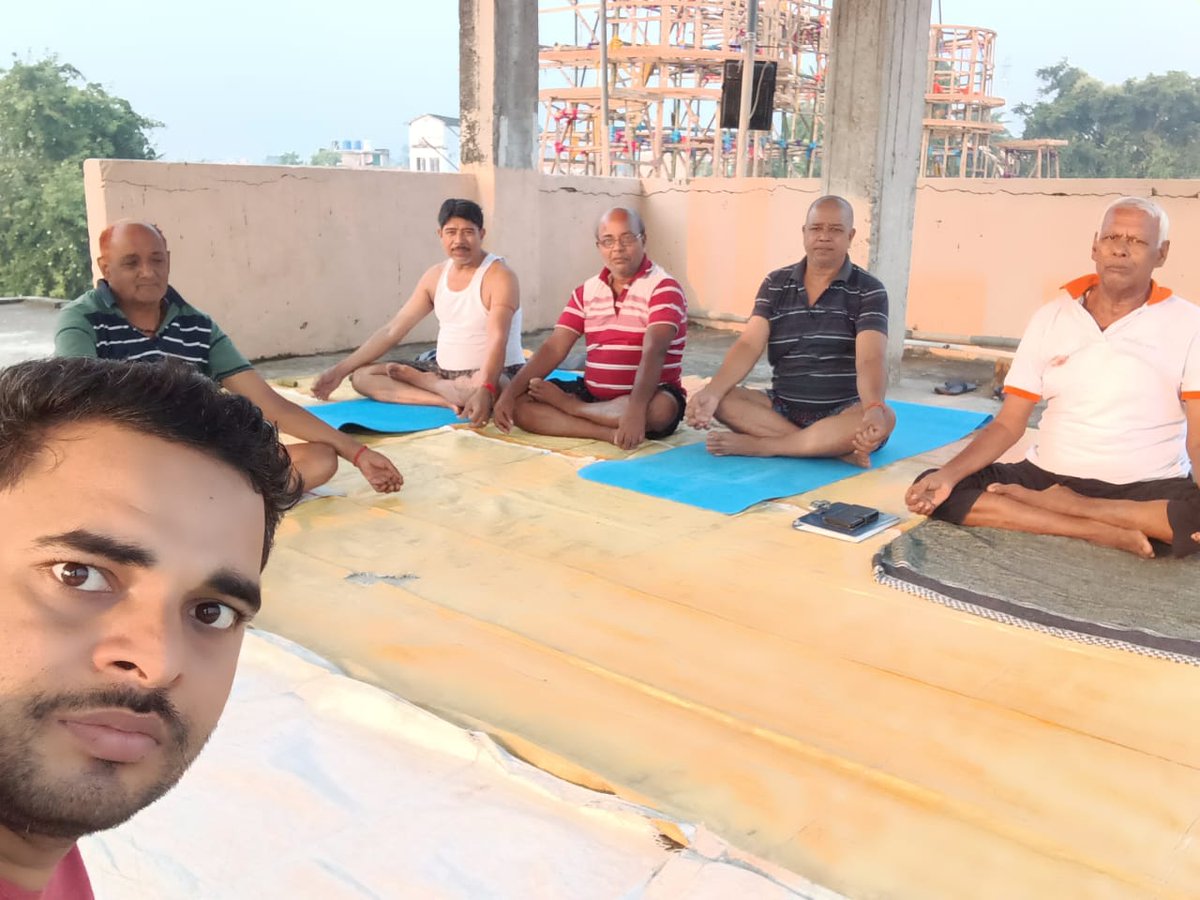bstjharkhand1's tweet image. #devghar me #yog #shivir  start
@yogrishiramdev @Swamitirthdev