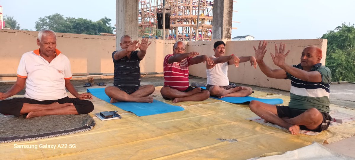 bstjharkhand1's tweet image. #devghar me #yog #shivir  start
@yogrishiramdev @Swamitirthdev