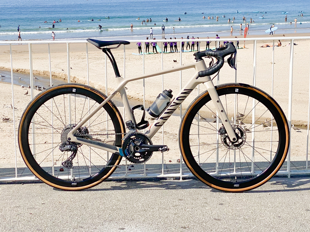 Same bike, two configurations — gravel and road. With just a swap of wheels! <a href="/canyon_bikes/">Canyon Bicycles</a>