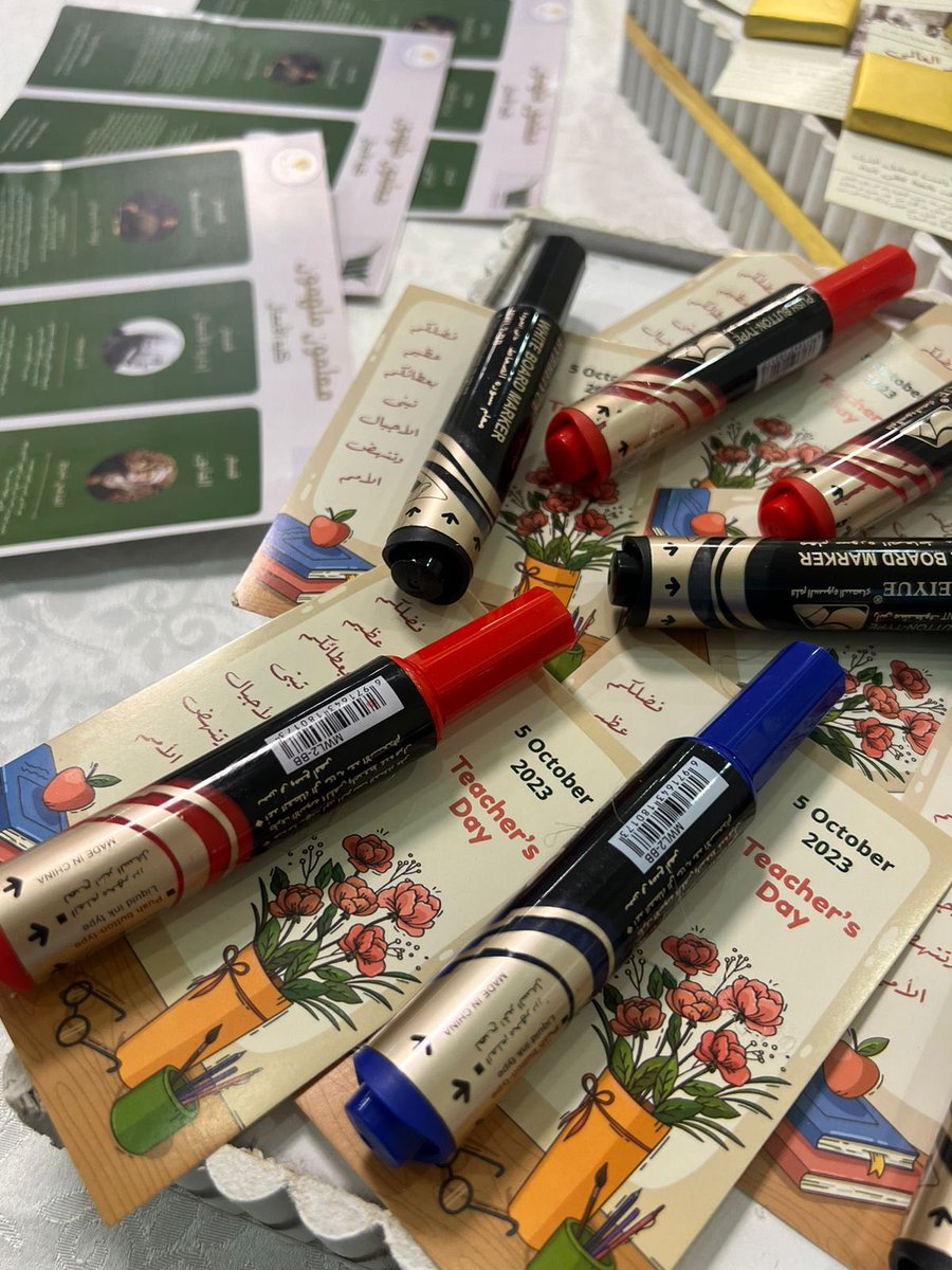 كلية الأعمال tweet media