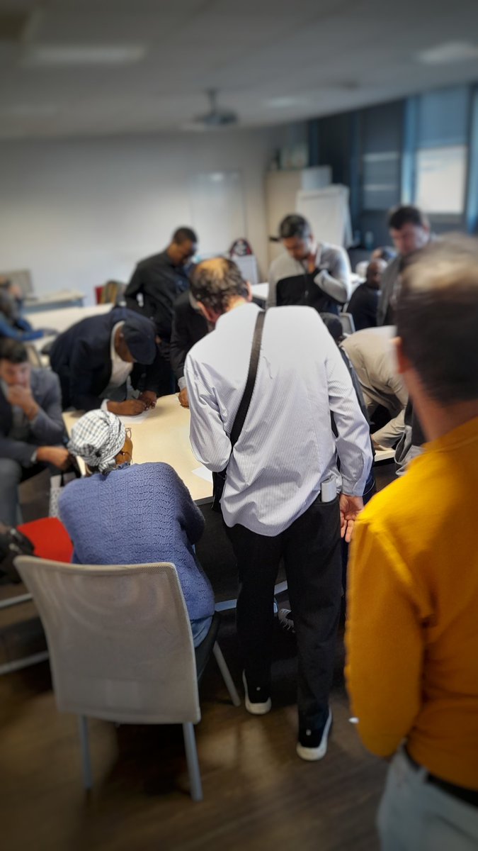 Lorylo_lartiste's tweet photo. 🚧 Semaine des métiers du #btp "C'est quoi ce chantier⁉️" au @poleemploi_IDF #lacourneuve ce jour ! Du monde présent pour ce secteur en tension: #jobdatings avec #hibconstruction et #idEesinterim (#iae). RDV jeudi 11/10 pour le prochain ! 👏🏽R. chermoud et M. Bouyer #Tousmobilisés https://t.co/dGjbTmugLx