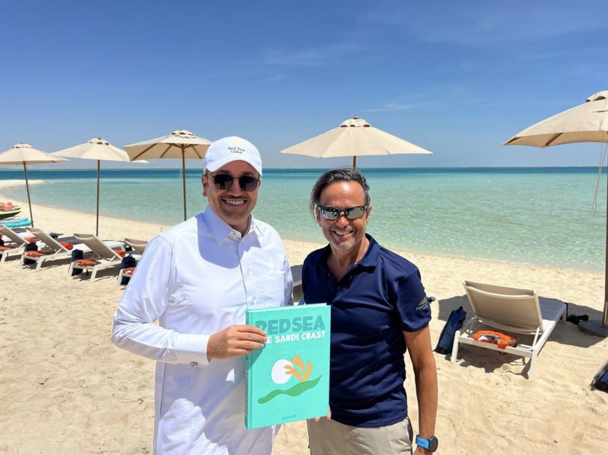 tmrrah9's tweet image. #تمرة💢|| رسميا🚨: بعد ان عملت بصمت …السعودية🇸🇦تعلن خلال الساعات القادمة إفتتاح جزر مشروع البحر الأحمر احد مشاريع رؤية 2030

-📌: 22 جزيرة سعودية بكر🏝️لم يطأها البشر سيدخلها اول سائح خلال ساعات قليلة 

-حدث عن الف مقال يلخص لنا إلى اين يسير بنا سمو ولي العهد الأمير محمد بن سلمان…