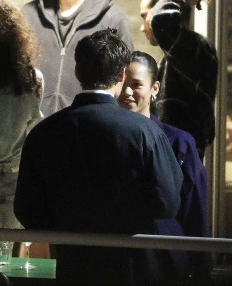 HSupdates_pl's tweet photo. Harry i Taylor Russell na after party przedstawienia „The Effect” dwa dni temu w Londynie. https://t.co/wiHsDqVsVm