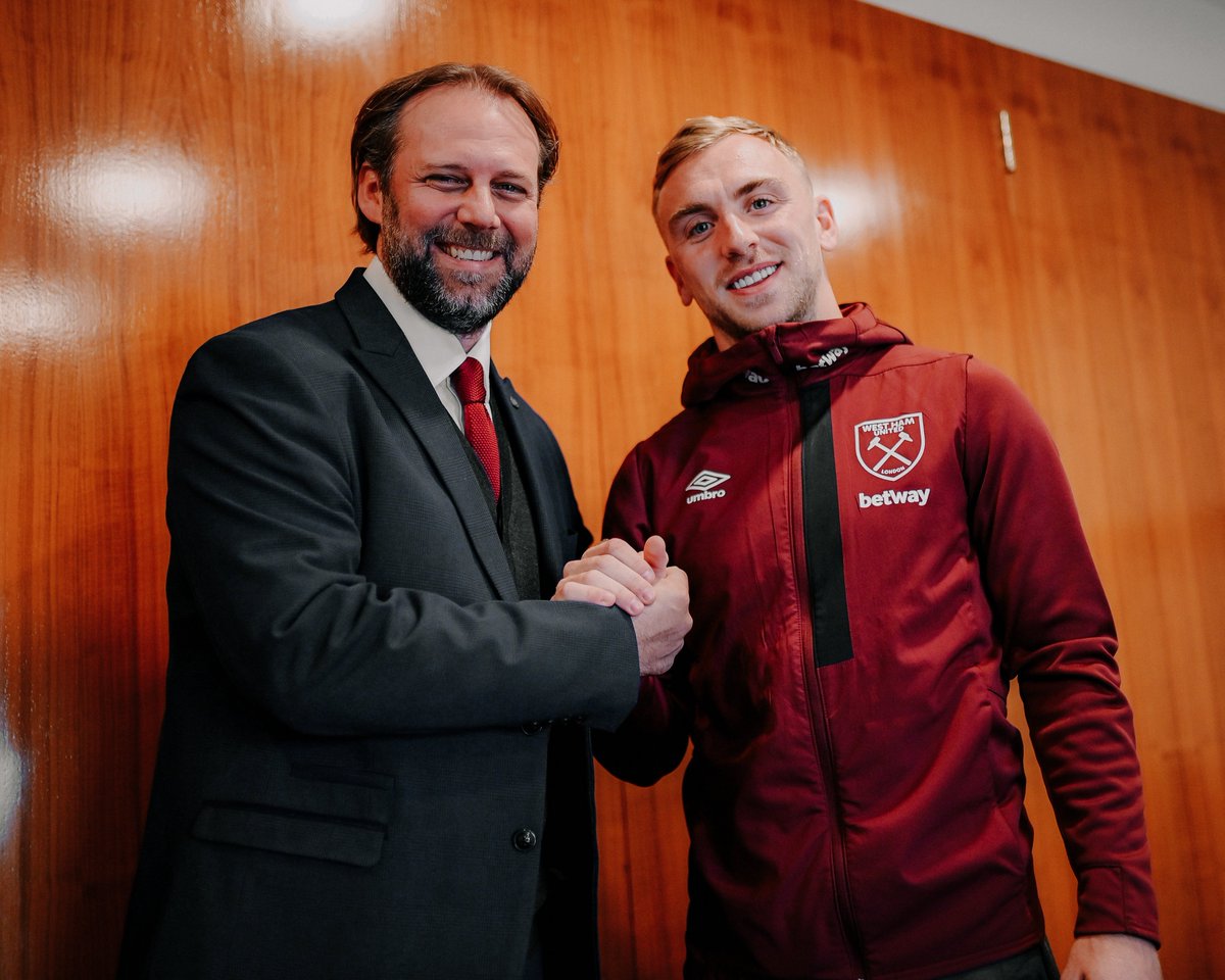 Jarrod Bowen has signed a new long-term contract with West Ham United until 2030!⚒️

He has become an influential member of the Irons’ squad since his arrival in 2020, helping the Club secure European qualification in 3 consecutive seasons.

#Bowen2030 #PL #GetSporty