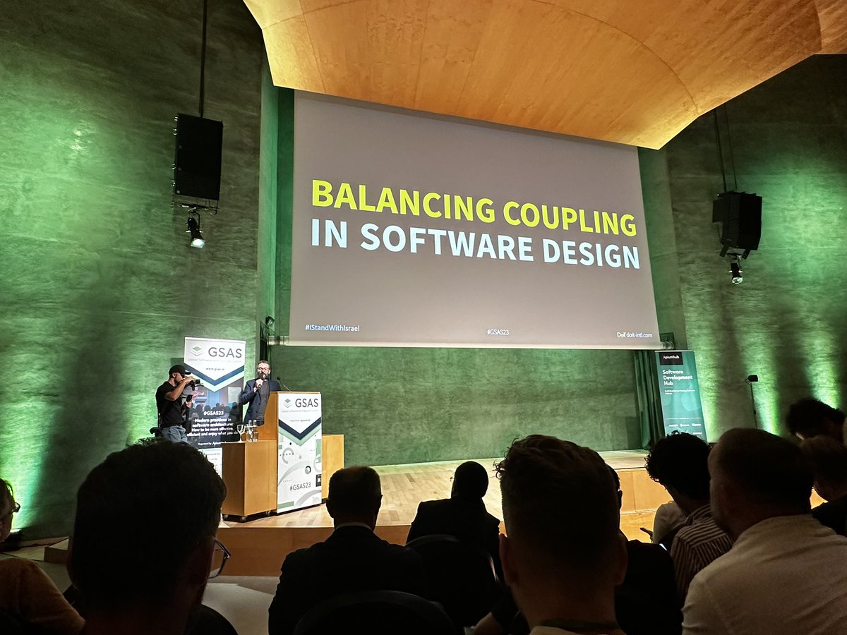 #GSAS23 @vladikk on his presentation about Balancing Coupling in Software Architecture