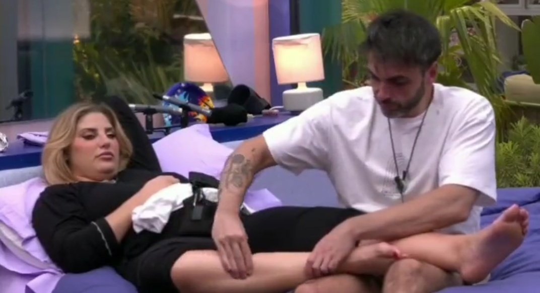 miriraira's tweet image. ¡Buenos días! Súper nerviosa por saber a qué parte del cuerpo de Susana le toca hoy masaje en este increíble GH que nos ha tocado vivir 🤩🤩🤩 #GHVIP9O #GHVIP90 #GHVIPDBT4