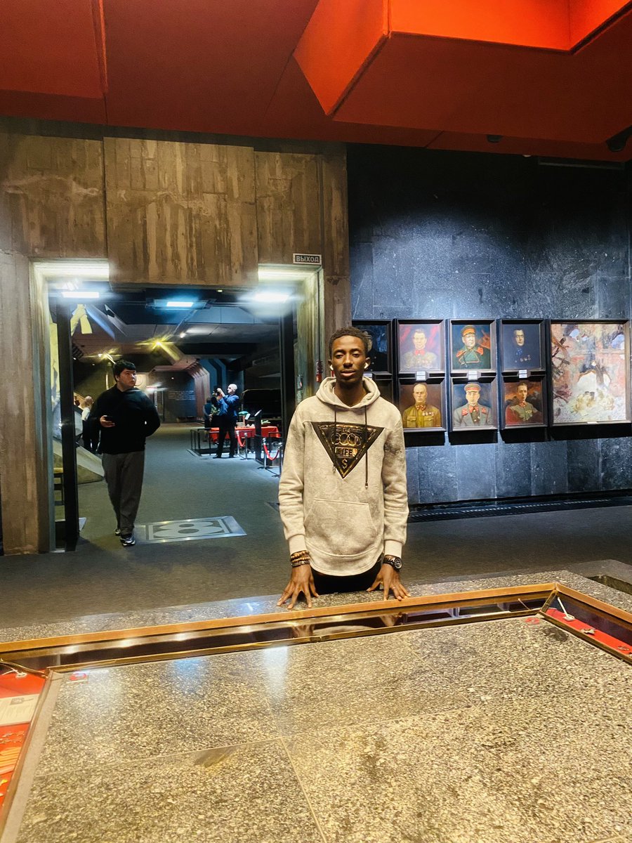 Explore the world, get to know cultures, histories and way of life of other people. Learn and grow with the aim of advancing a better course for all Mankind. 
#volgogradMuseum 
#VolgogradSquare 
#Stalingrad