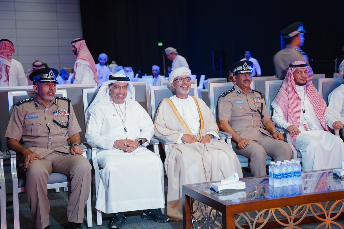 شاركت هيئة الدفاع المدني والإسعاف في معرض ومؤتمر عُمان للأمن والسلامة والحرائق ٢٠٢٣م، وتمثلت المشاركة في توزيع المطبوعات التوعوية والتدريب على الإسعافات الأولية، إضافة إلى تعريف الزوار بالتطبيقات الإلكترونية الخاصة بالهيئة لا سيما تطبيق "نداء". 
#هيئة_الدفاع_المدني_والإسعاف