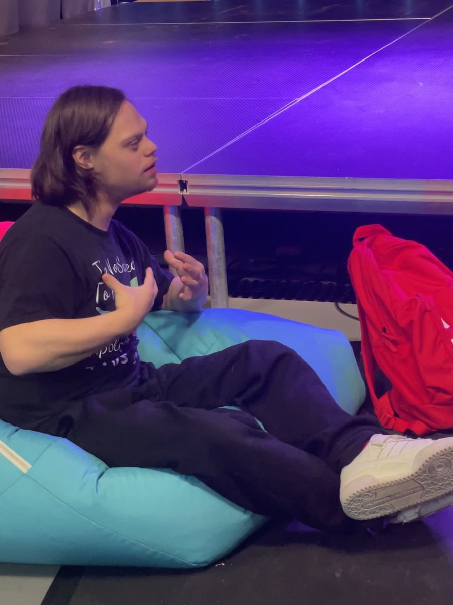 HeadwayArts's tweet photo. BreannaDance: Tracey Mark & Tamara on the #PowerSofa Brent talks about what his work means to him #ComeOnDown #Festival #LearningDisabledArtists #Expression #BeautifulDifference Amazing live music and dance improvised performance. https://t.co/RktNBTIInM
