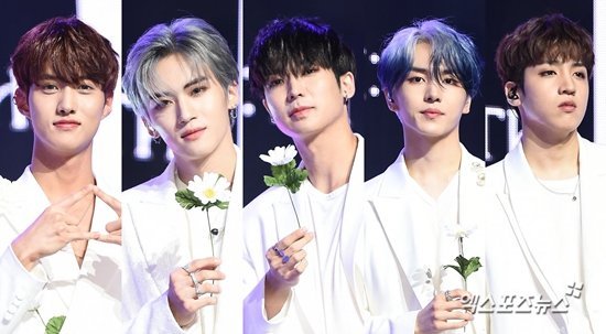 UpdateKBoys's tweet photo. 🚨🚨 A CUBE Entertainment anunciou que os membros Yeo One, Yanan, Yuto, Kino e Wooseok (PENTAGON) não renovaram seus contratos com a empresa. Oficialmente, não há informações sobre o futuro do grupo.

🔗 https://t.co/0E5eCZcKpQ https://t.co/RhYnfZemQe