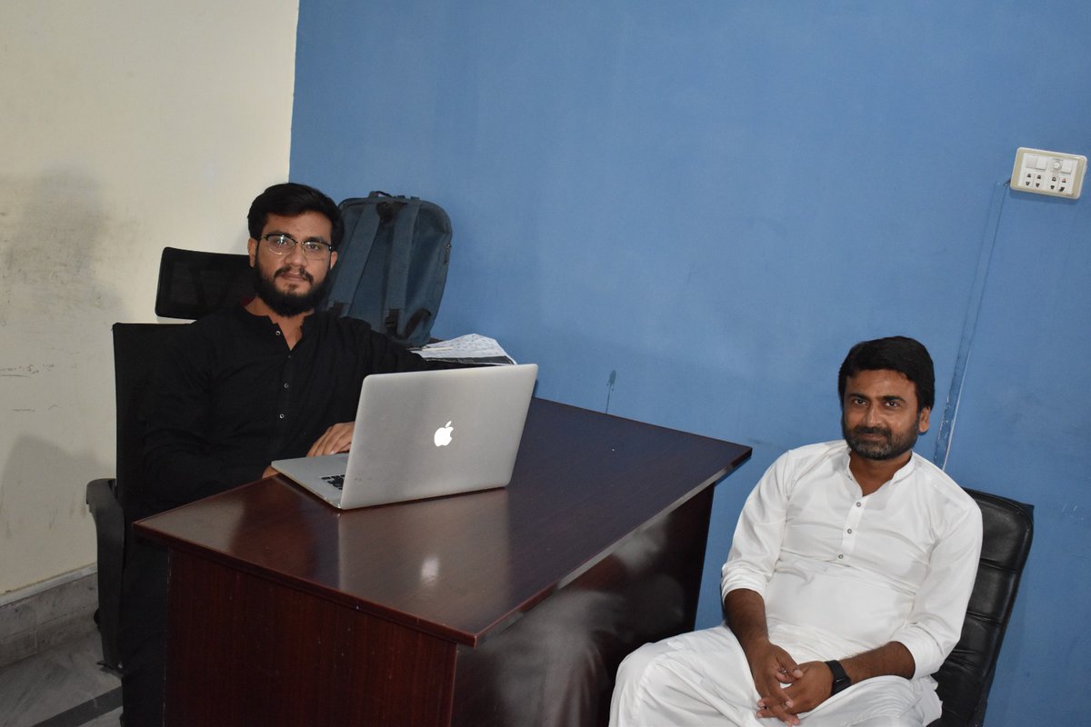 ntu_bic's tweet photo. NTU-BIC team visited one of its graduated startups (Zert Club) office as part of its post-graduation analysis of startups. The team was very happy to monitor the growth of the startup which is providing job opportunity to 18 employees at an average salary of R. 80,000. https://t.co/mmXiaqHQRz