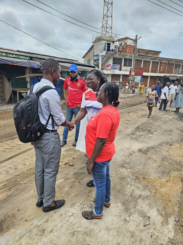 SPBartels's tweet photo. 1. Nii kojo Armah - 850M
2. Nii Awuley Lartey - 800M
3. Asaman - 700M
4. Denu street (Odorkor Market road) - 300M

#OdorkorMarketRoad
#SheIsWorkingForYou https://t.co/bXAh9a4tm8