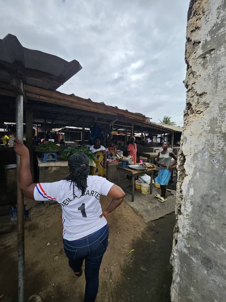 SPBartels's tweet photo. 1. Nii kojo Armah - 850M
2. Nii Awuley Lartey - 800M
3. Asaman - 700M
4. Denu street (Odorkor Market road) - 300M

#OdorkorMarketRoad
#SheIsWorkingForYou https://t.co/bXAh9a4tm8