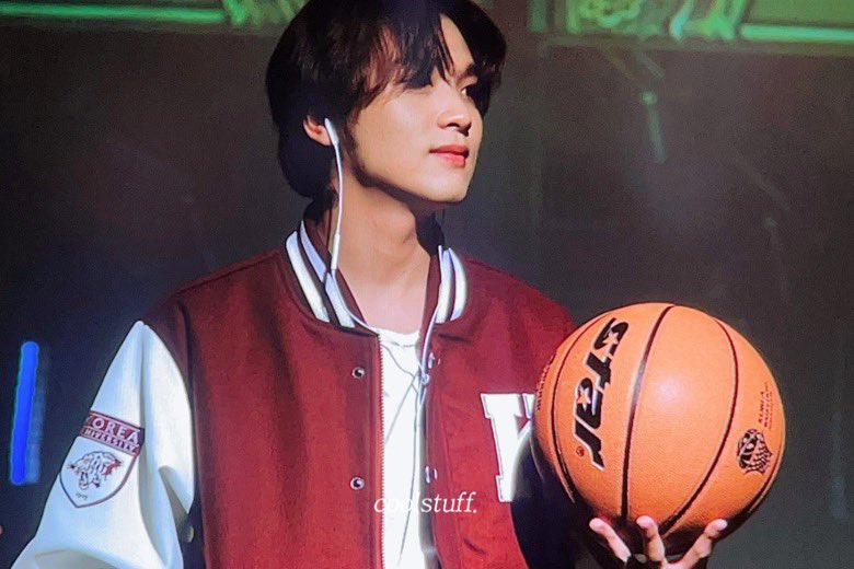 ๐๐ค๐ค๐ก๐จ๐ฉ๐ช๐๐. tweet media