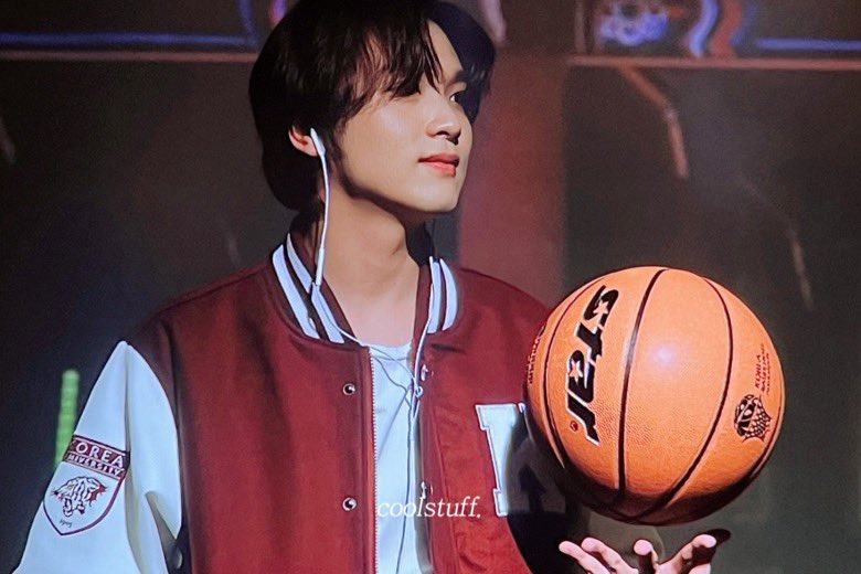 ๐๐ค๐ค๐ก๐จ๐ฉ๐ช๐๐. tweet media